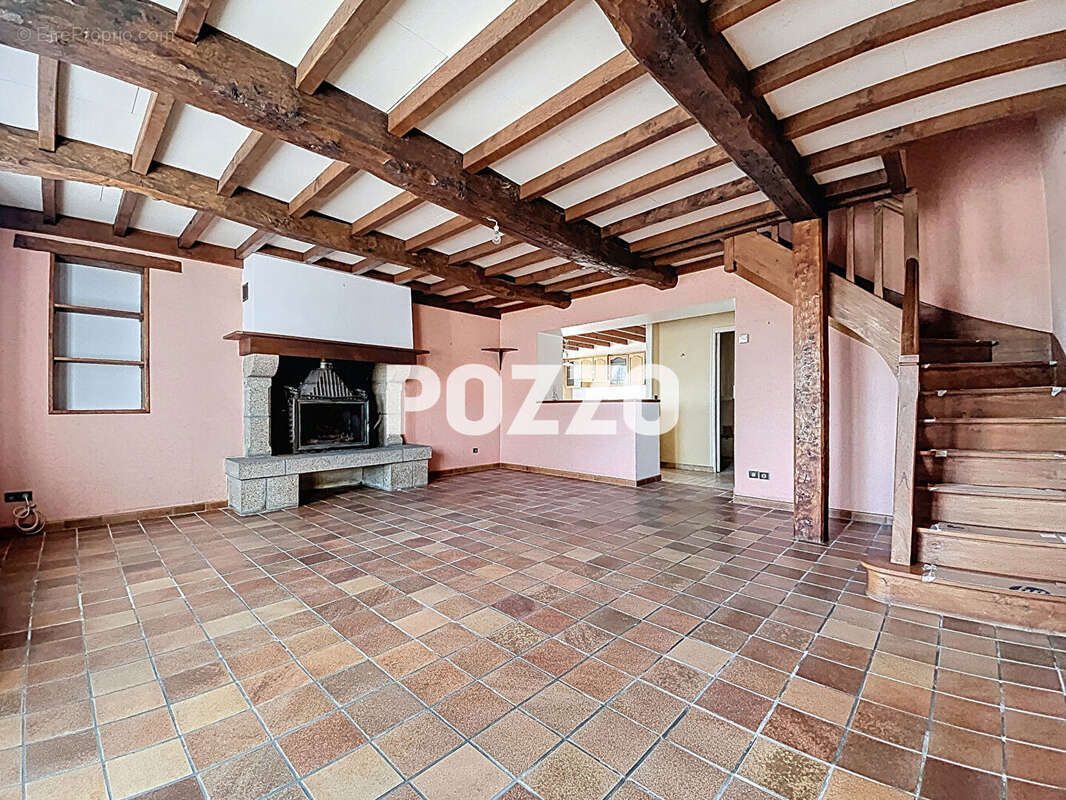 Maison à SAINT-PLANCHERS