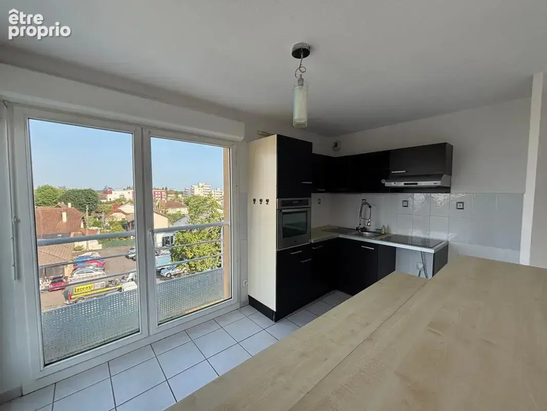 Pau: Appartement d'exception à vendre en dernier étage— Vue panoramique Pyrénées, terrasse 20 m² et piscine dans la résidence - photo 18