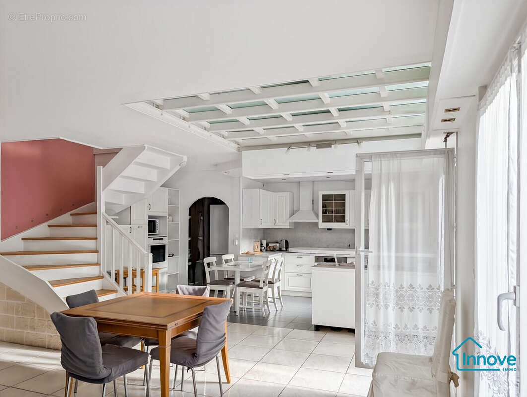 Appartement à CHAMPS-SUR-MARNE