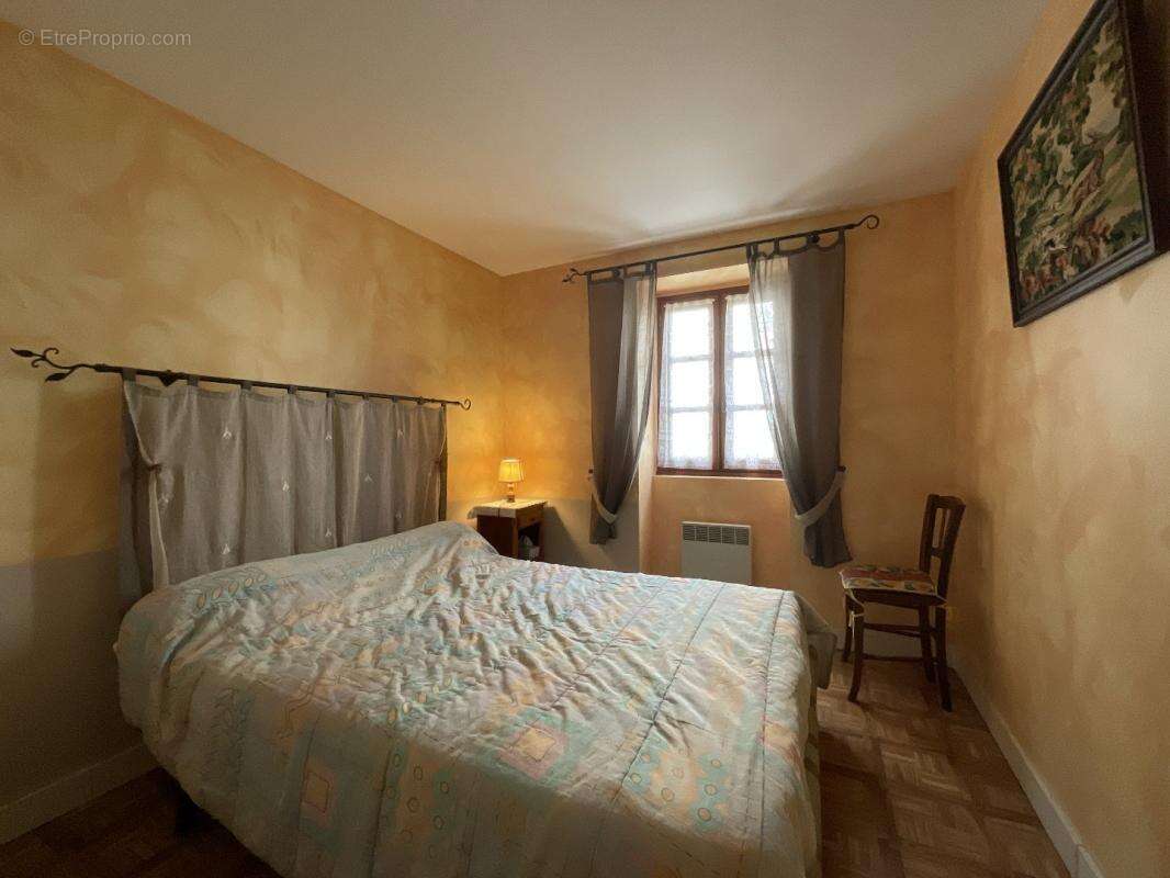 Maison à SAINT-JEAN-DE-LAUR