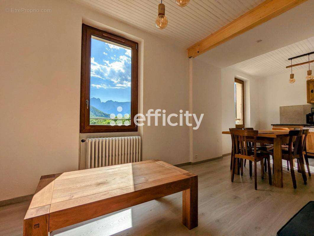 Appartement à SAINT-JACQUES-EN-VALGODEMARD