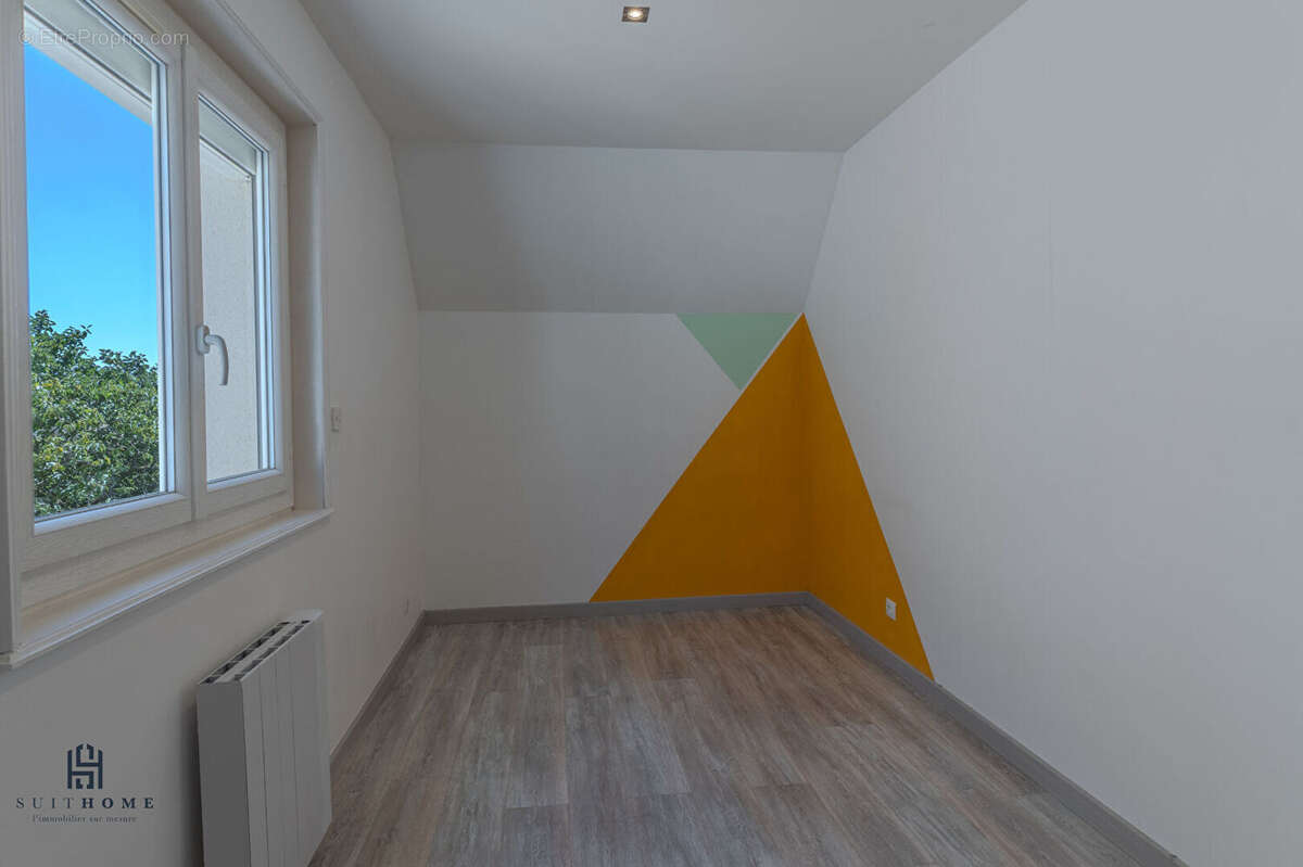 Pavillon familial 6 pièces de 110 m² avec piscine chauffée - photo 15