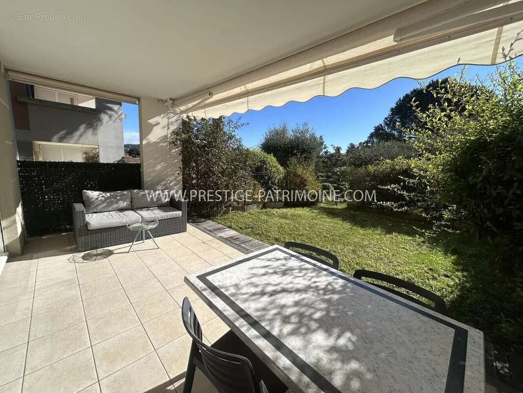Appartement à CANNES