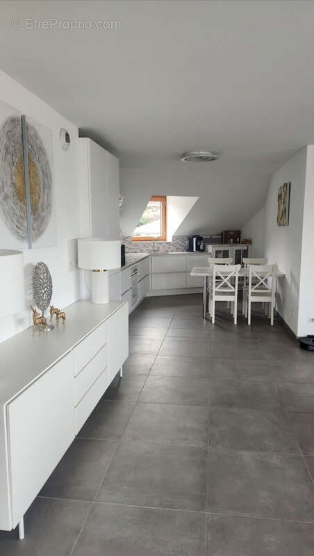 Appartement à EVIAN-LES-BAINS