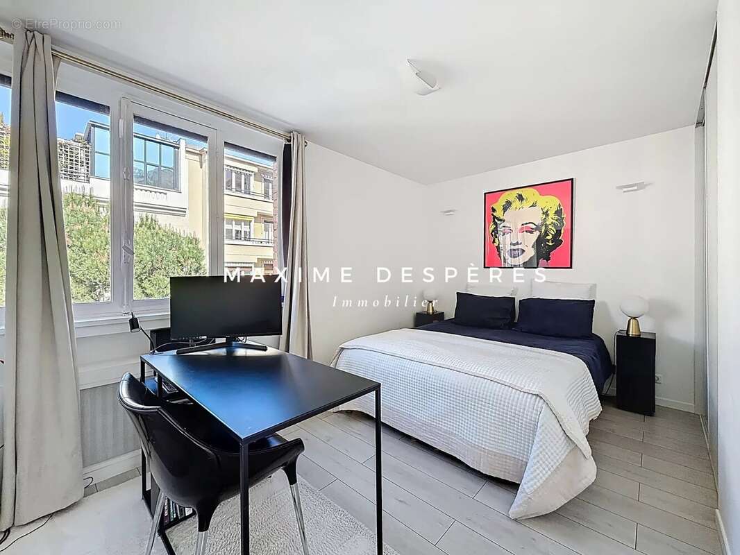 Appartement à NEUILLY-SUR-SEINE