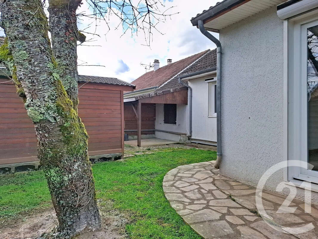 Maison à LE CHATELET-EN-BRIE