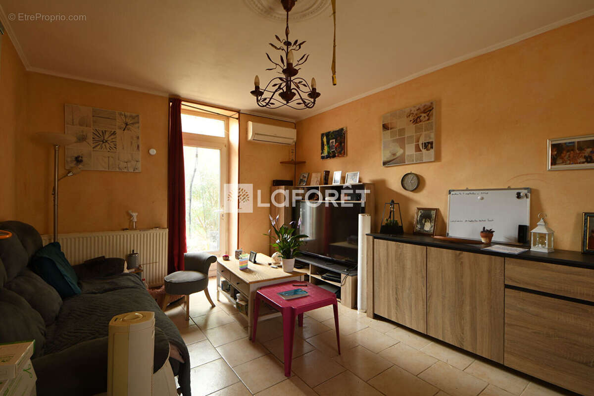 Maison a vendre avec jardin a graulhet - photo 3