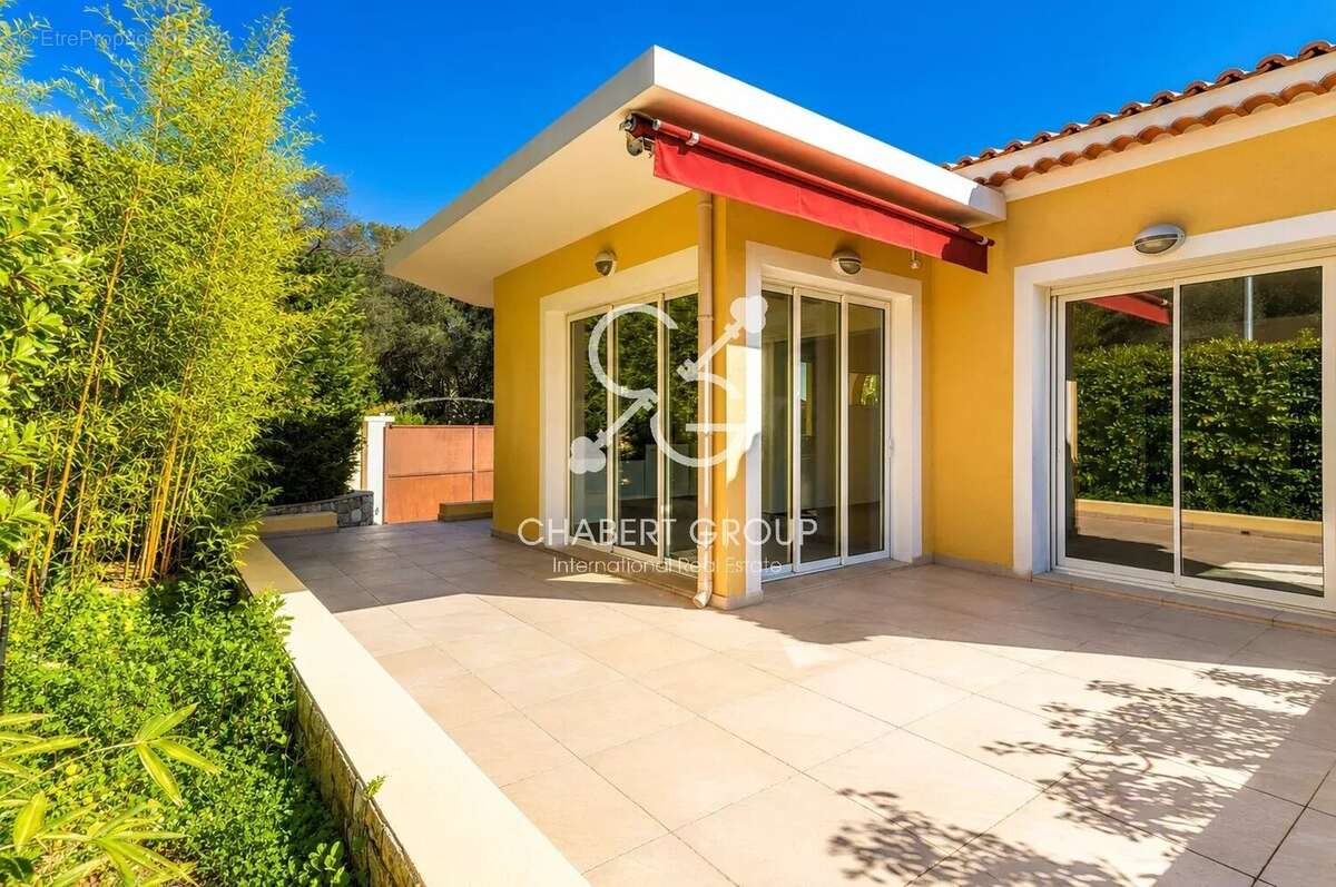 Nice – mont boron – villa – 6 pièces – 198 m² – vue mer – piscinable - garage fermé - configuration modulable - photo 12