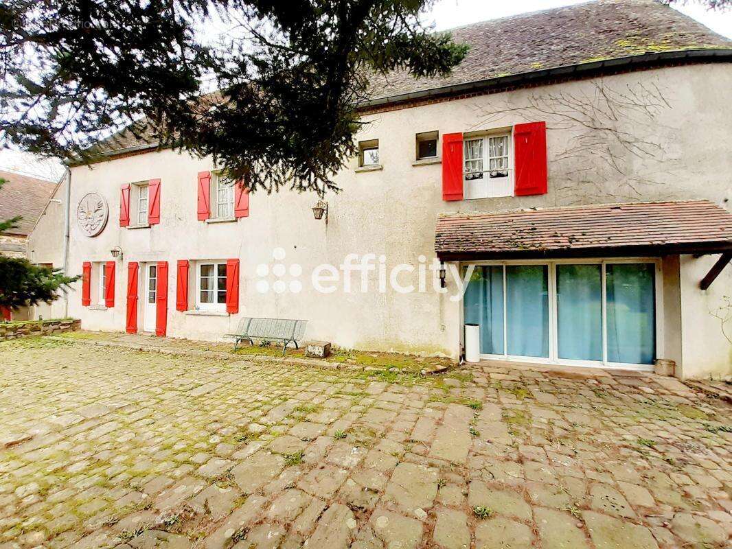 Maison à SAINT-DENIS-D'AUTHOU