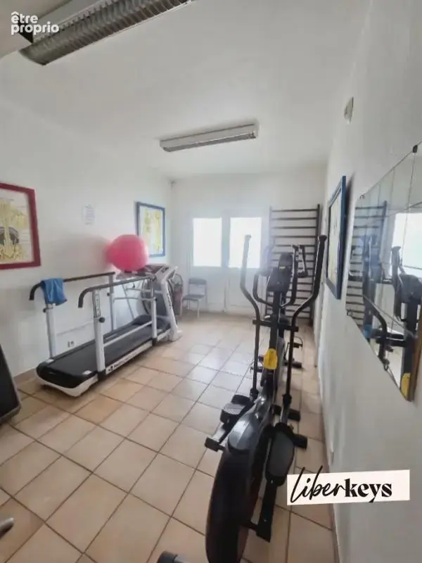 Local d'activite 135 m² possibilite appartement - photo 10