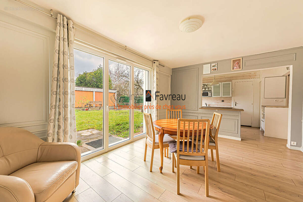 Maison à L'HAY-LES-ROSES