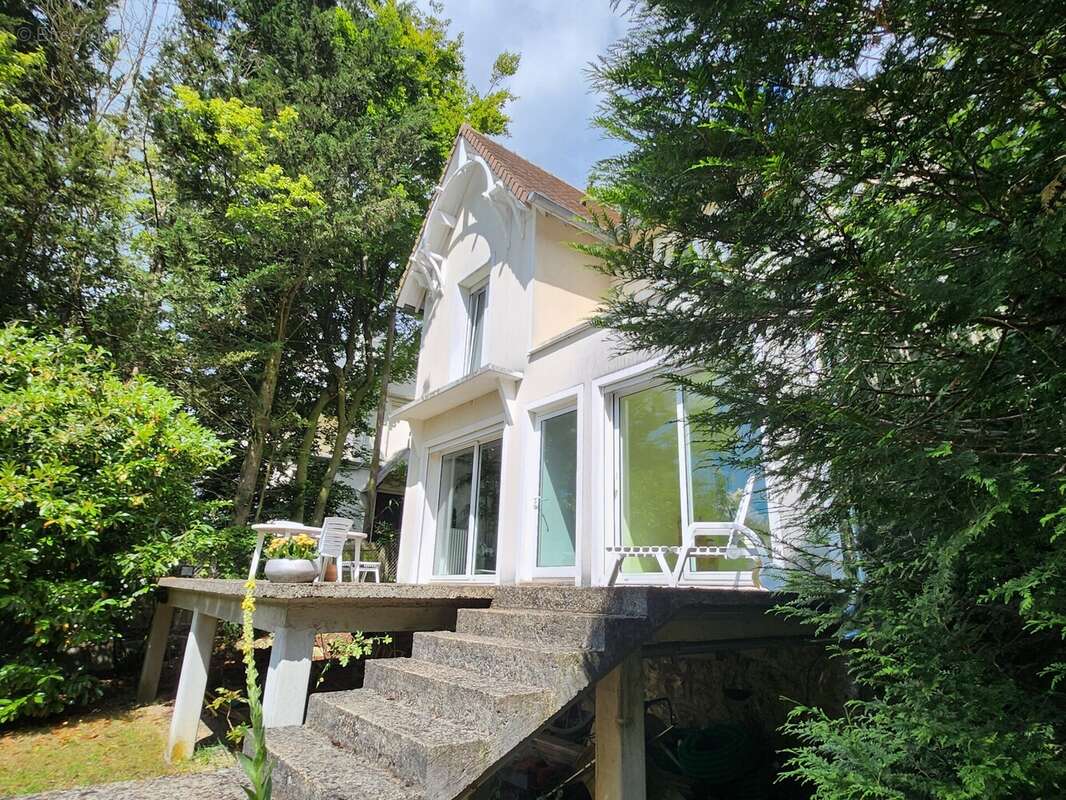 Maison à VIROFLAY
