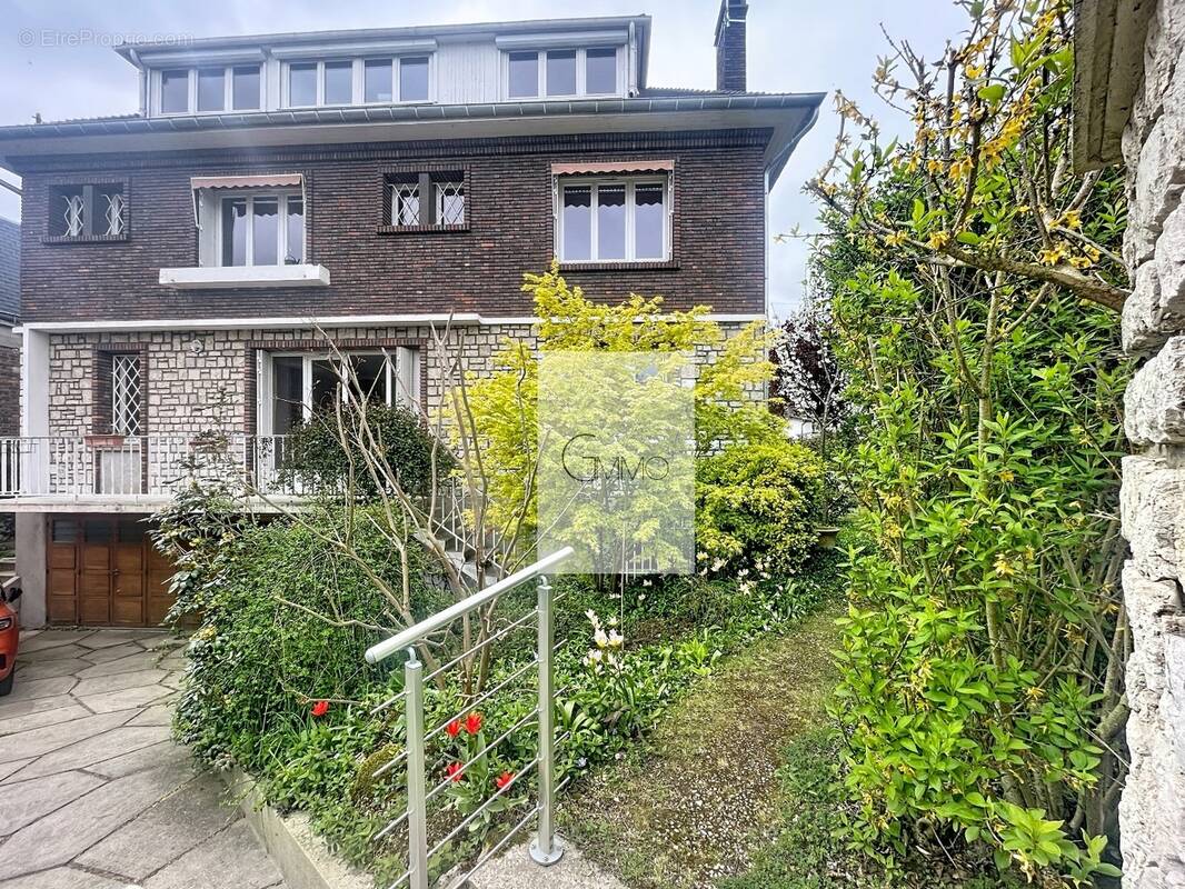 Appartement à CACHAN