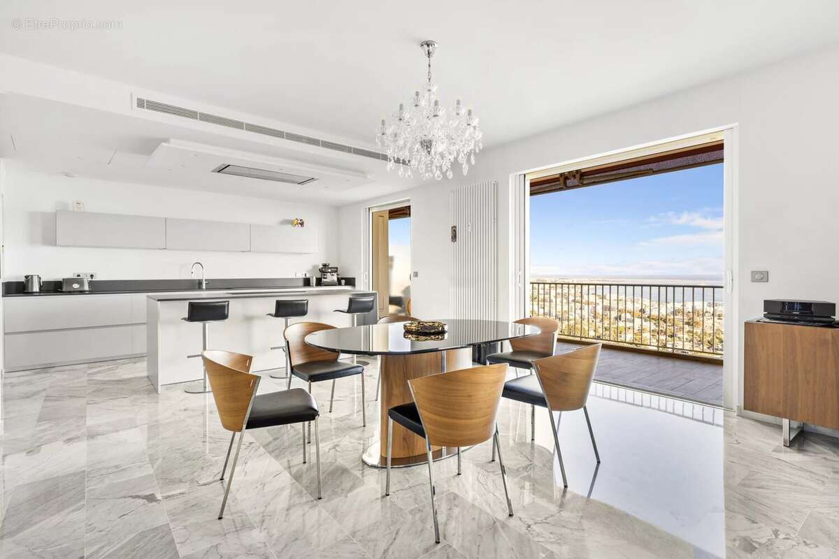 Appartement à CAGNES-SUR-MER