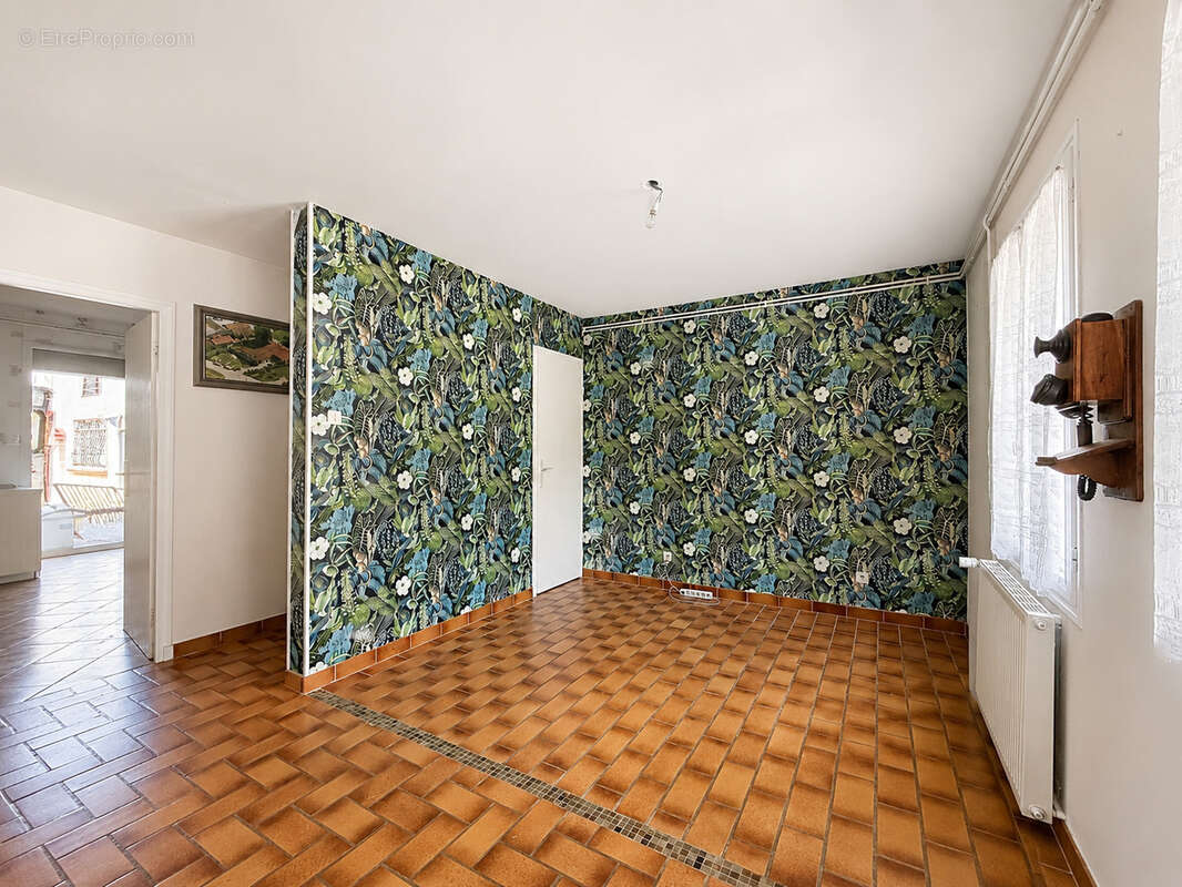 Maison à CURCIAT-DONGALON