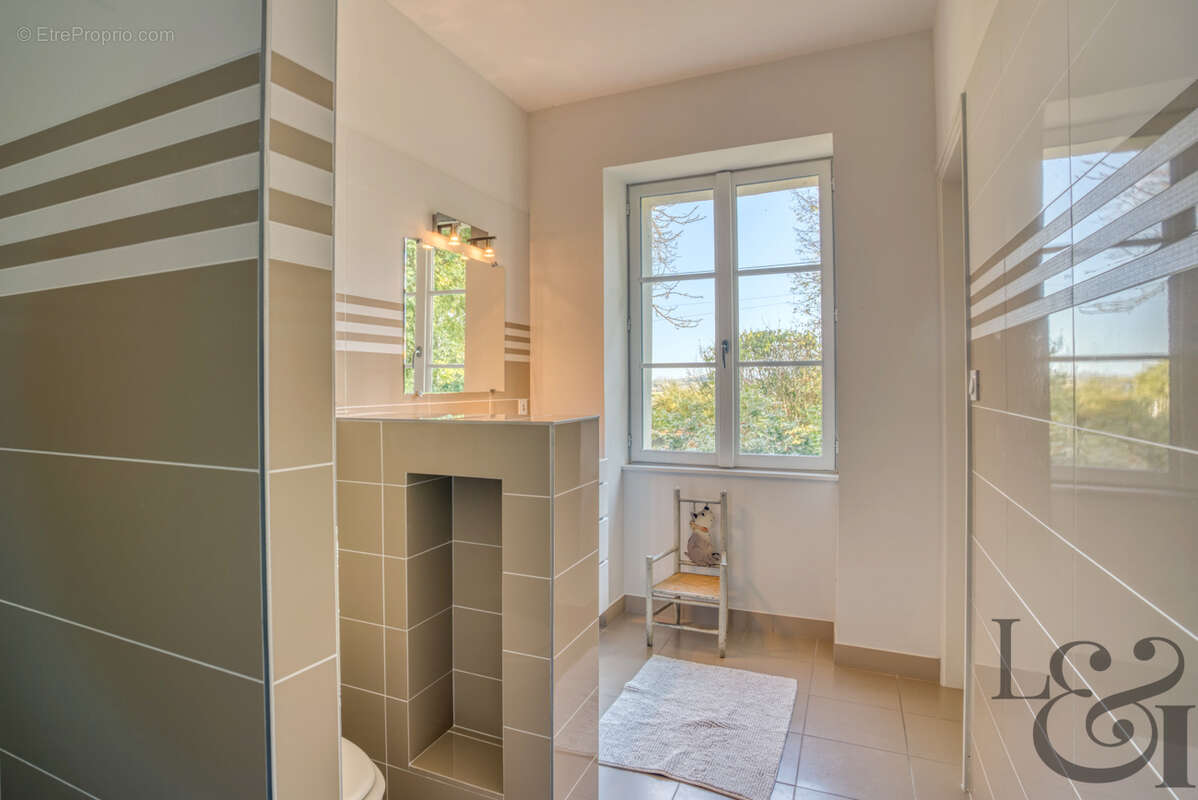 A vendre maison de caractère rénovée - photo 12