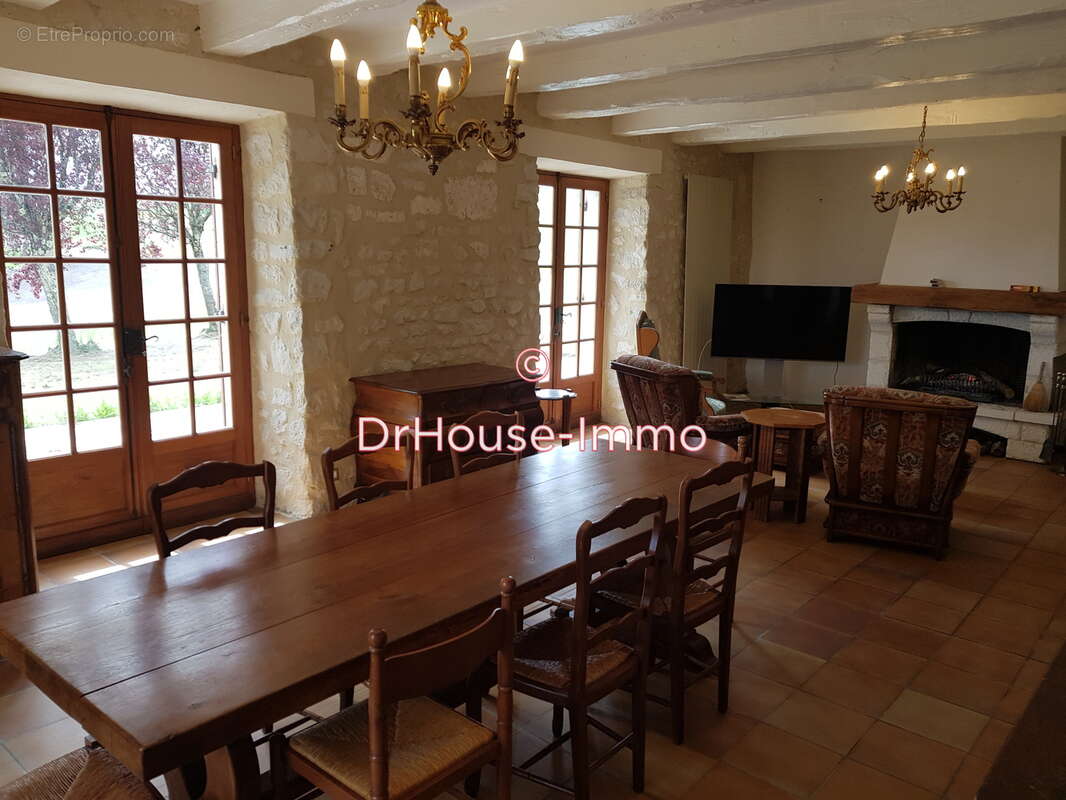 Maison 215 m² à Mensignac  - photo 302