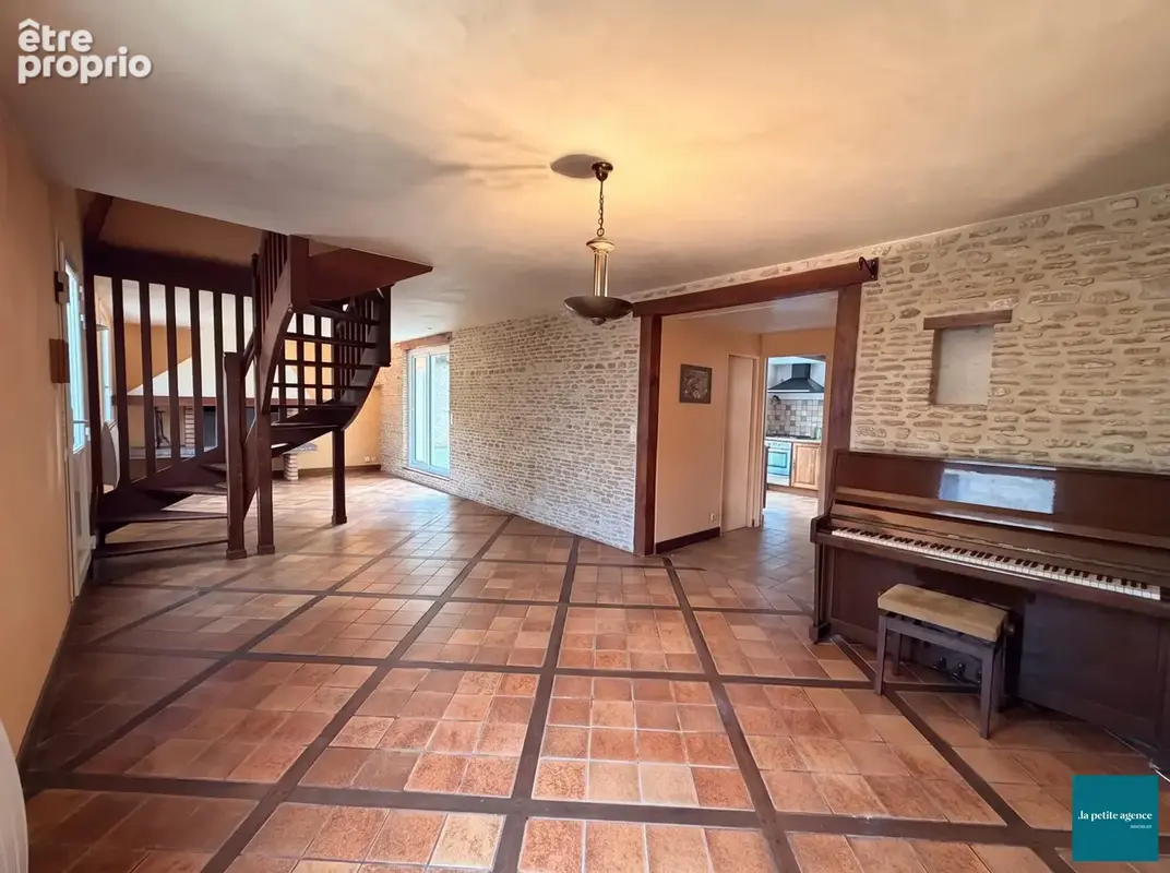 Maison 6 pièces 125 m² à vendre à Beny-Sur-Mer (14440) - photo 7