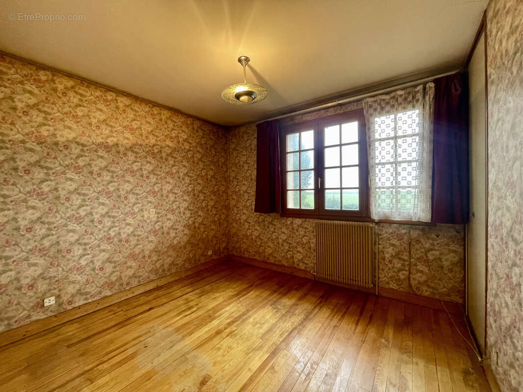 Maison à NEUILLY-EN-THELLE