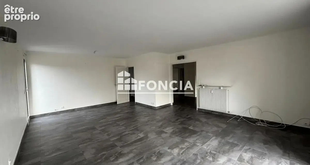 A vendre Beau T4 avec garage à Villeneuve-les-Avignon - photo 4