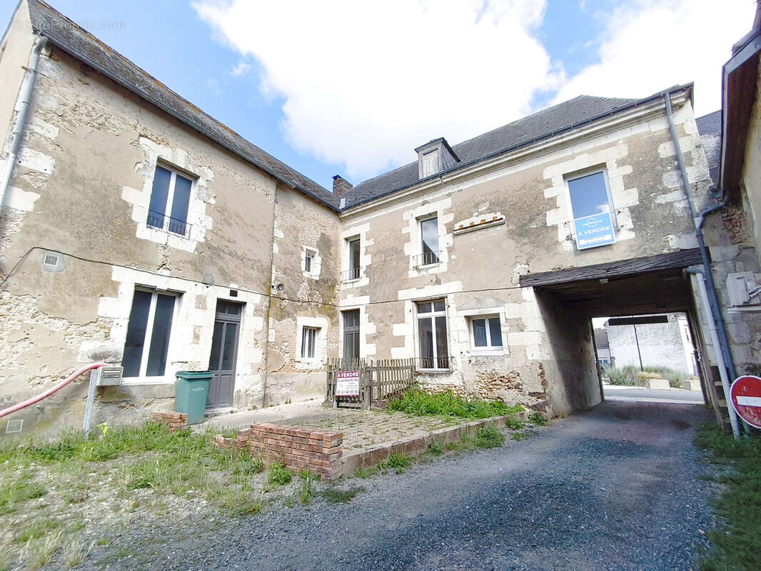 Appartement à SAINT-VINCENT-DU-LOROUER