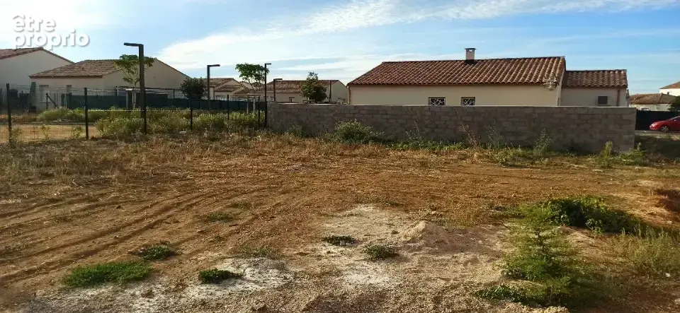 Terrain 457 m² à Pouzolles  - photo 3