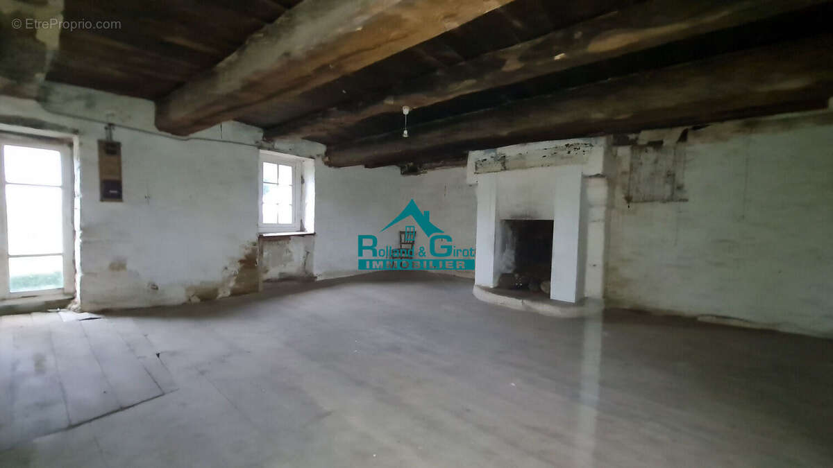 Maison à SAINT-OUEN-DES-ALLEUX