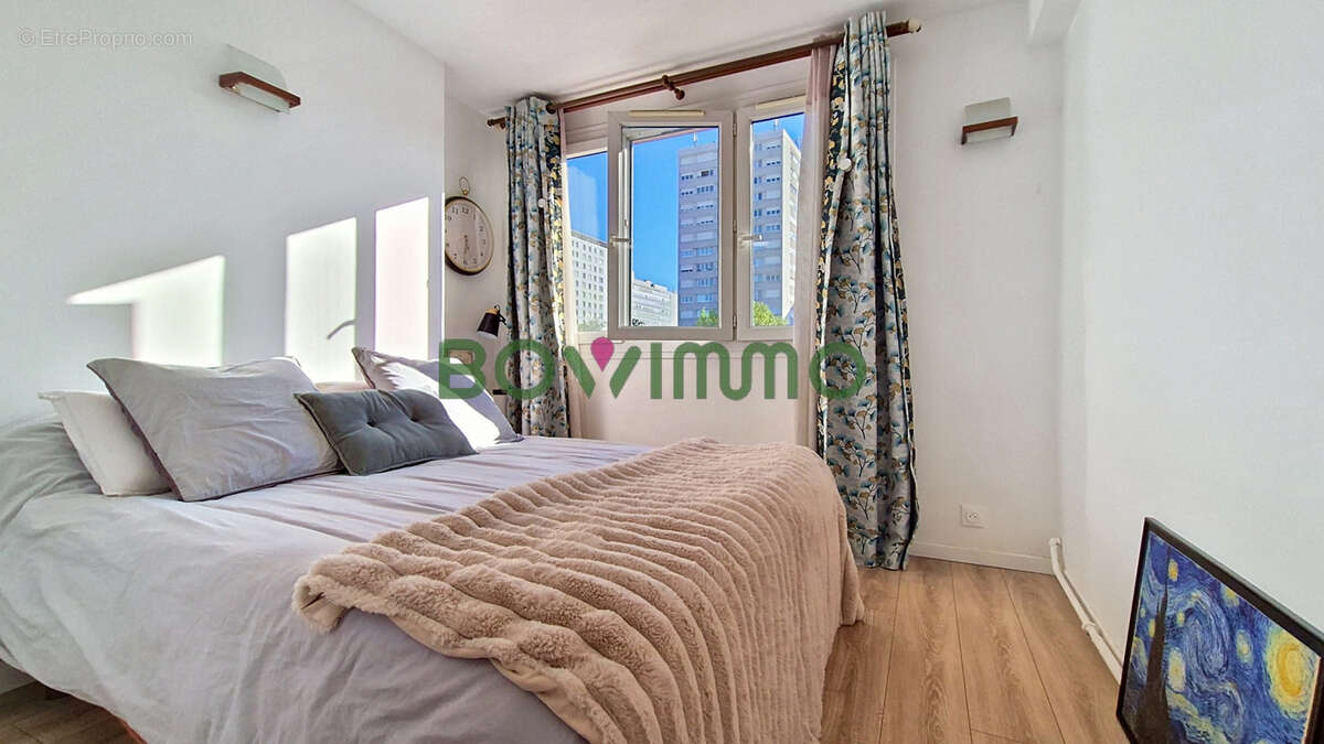 Appartement à CLICHY