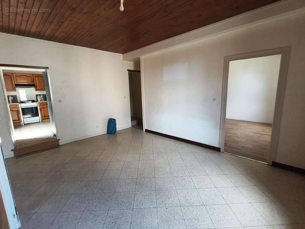 Maison 57 m² à Aubigne-Racan  - photo 7