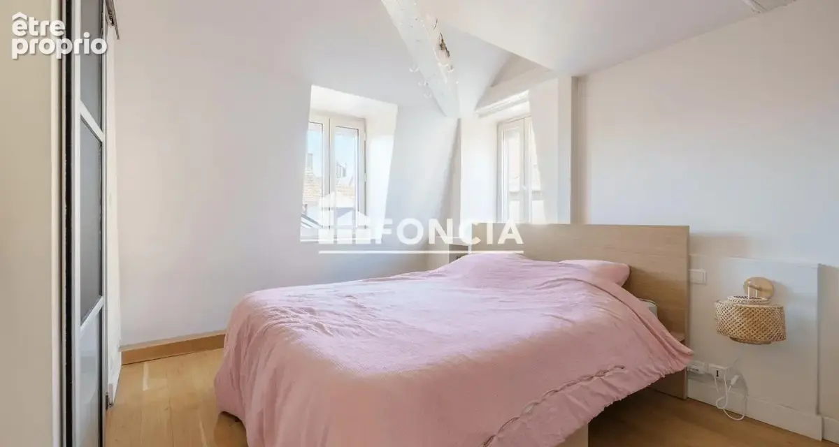 EXCLUSIVITÉ-Quartier des antiquaires-Appartement de caractère et de charme en plein coeur de Dijon - photo 6
