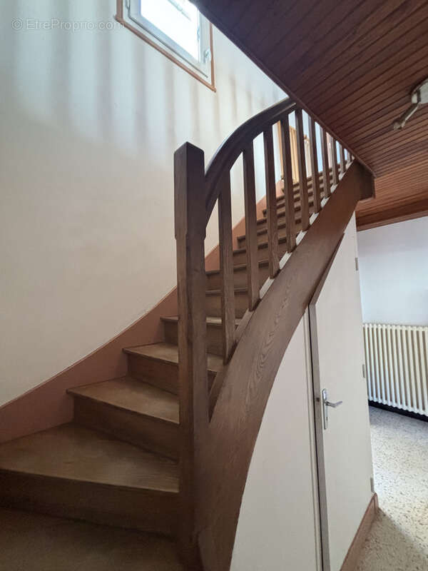 Maison à COULMIER-LE-SEC