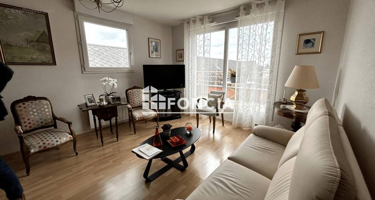 Appartement à MAINVILLIERS