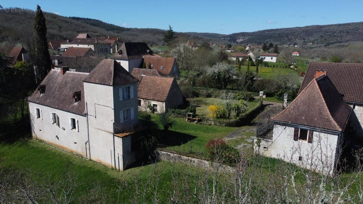 Maison à BOUZIES