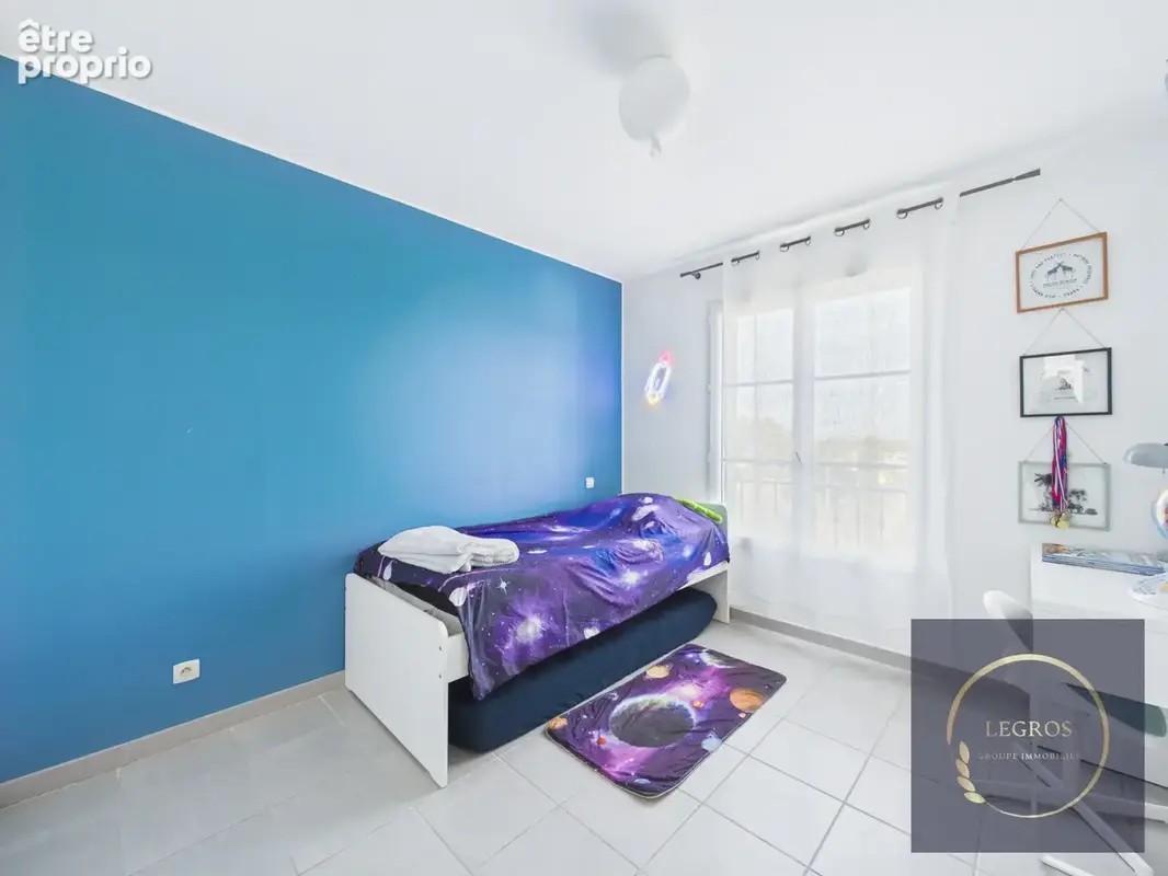 Maison individuelle de 140 m2 sur une parcelle de 557 m2 avec piscine, garage et abri. - photo 12