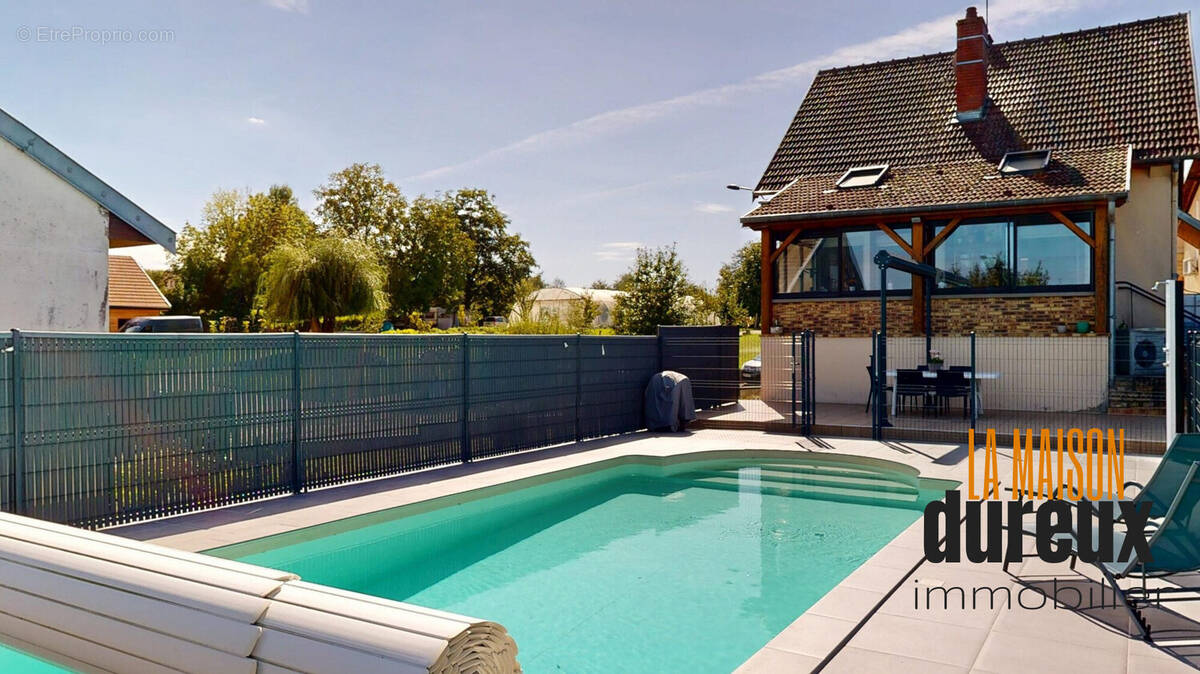 Maison à ARC-LES-GRAY