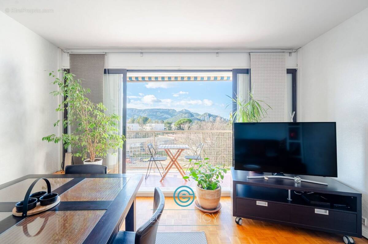 Appartement à MARSEILLE-9E
