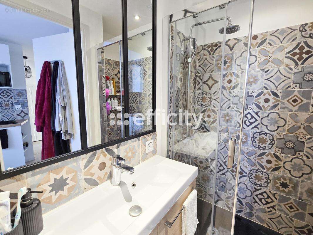 Appartement à LE CANNET