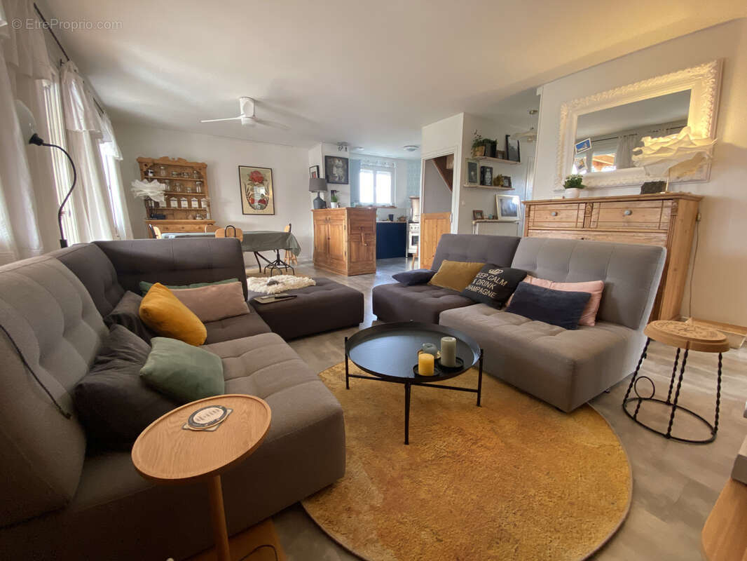 Maison à PONT-DU-CHATEAU