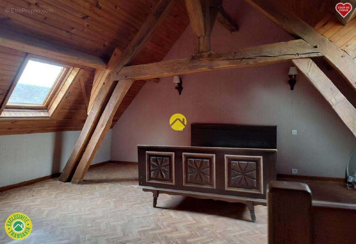 Maison à DUN-LE-PALESTEL