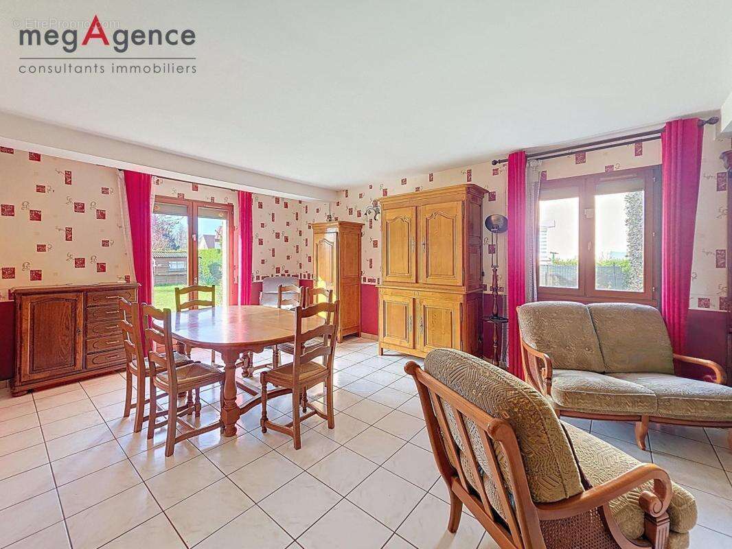 Maison à SANNERVILLE