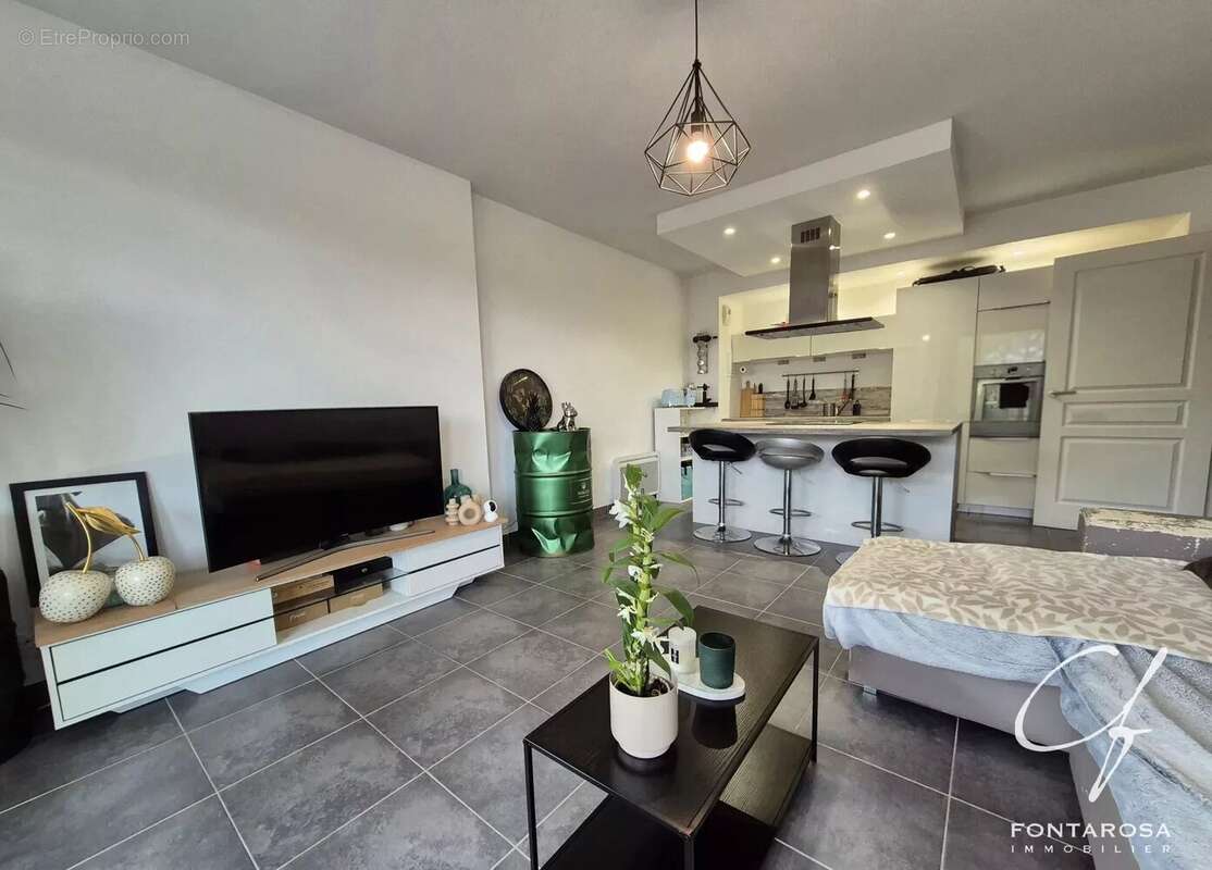 Appartement à FREJUS