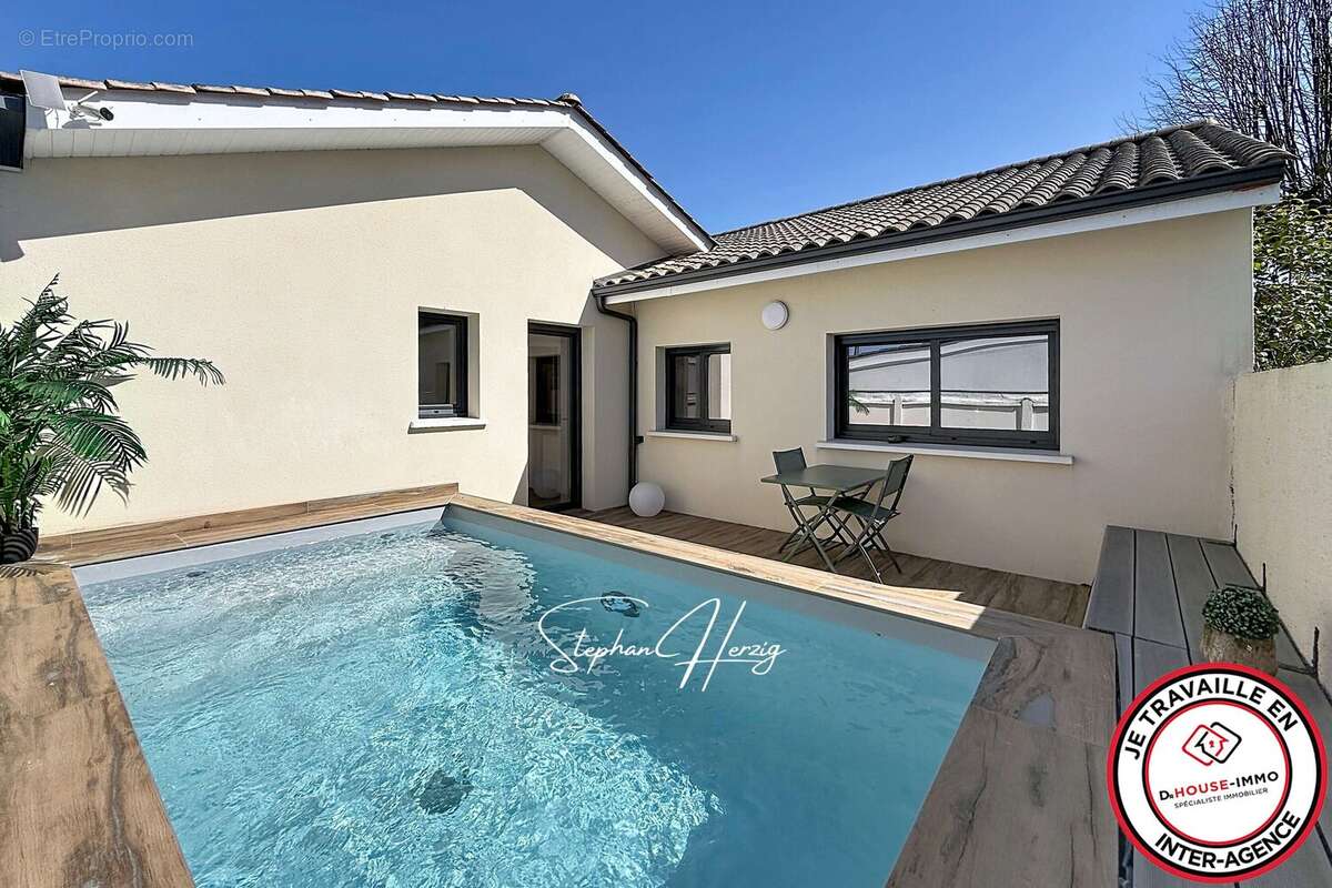 Maison à VILLENAVE-D'ORNON