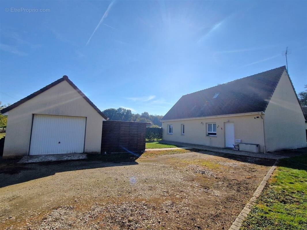 Maison à LA MADELEINE-DE-NONANCOURT