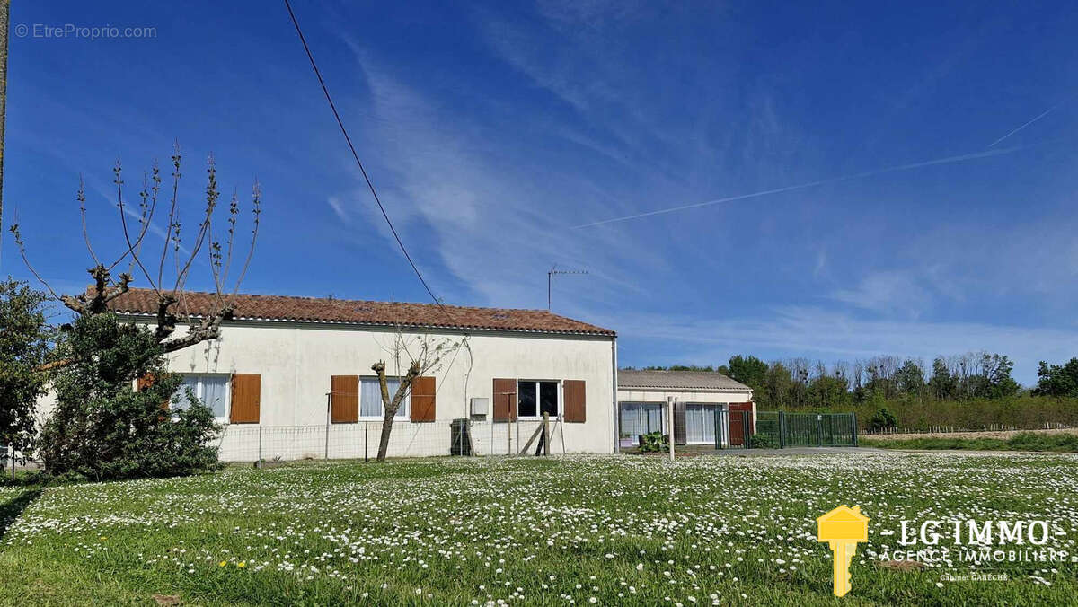 Ensemble de deux maisons, garage, terrain 1424 m2, aperçu estuaire - photo 32