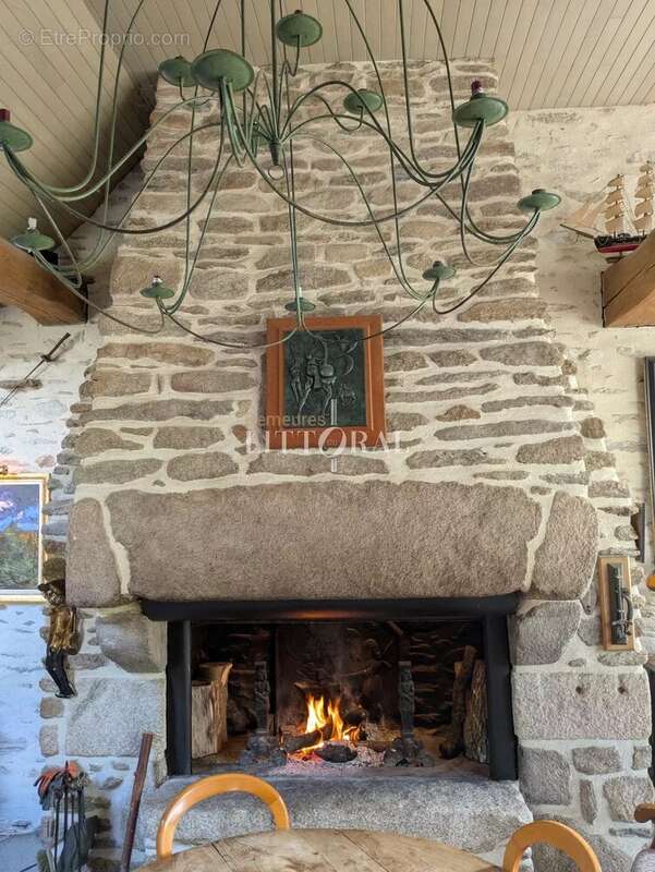 Maison à PLOUGONVELIN
