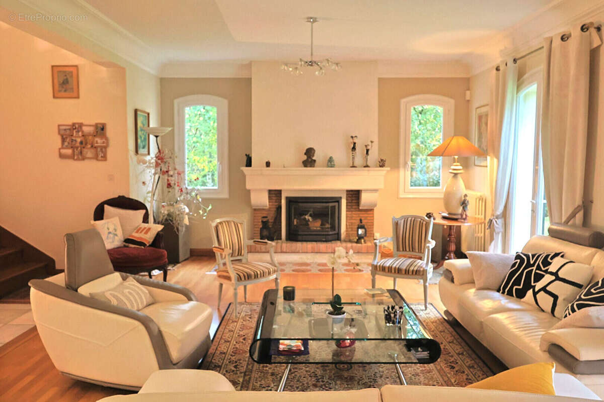 Maison à SAINT-SEBASTIEN-SUR-LOIRE