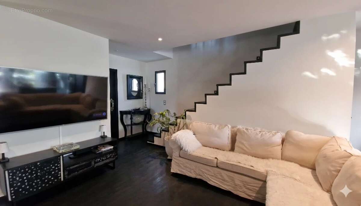 Maison à LA COLLE-SUR-LOUP