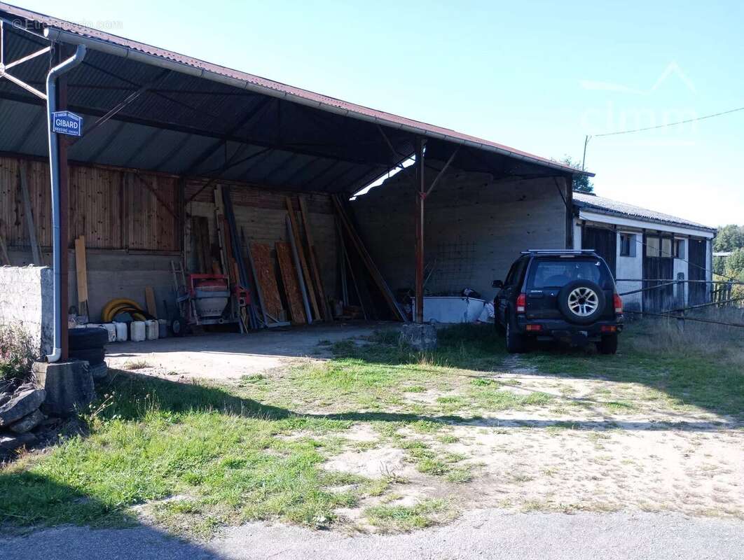 Maison à ROYERE-DE-VASSIVIERE