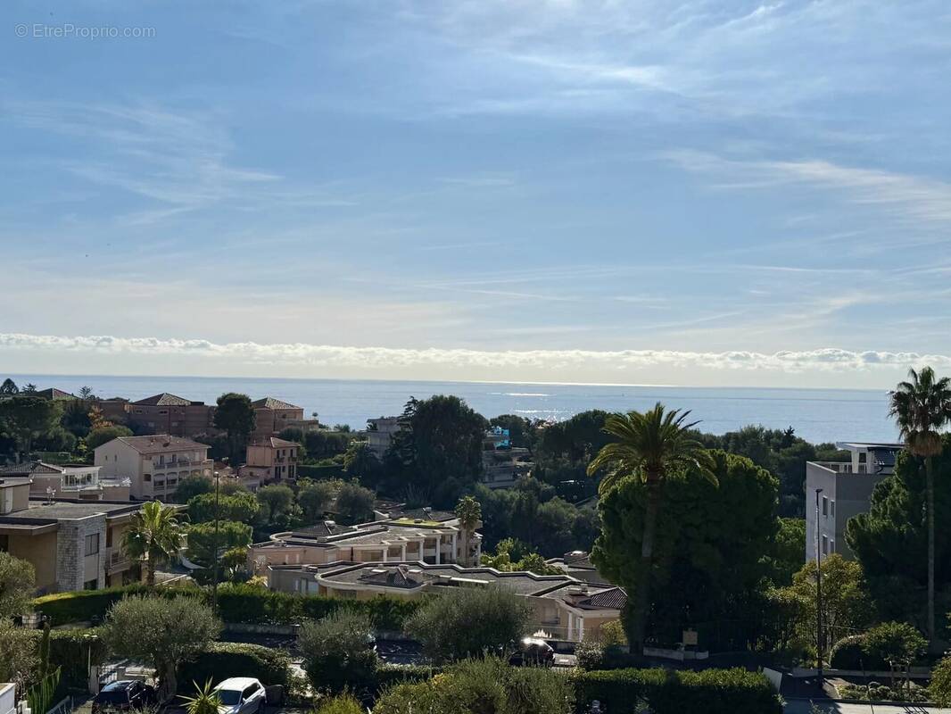 Appartement à ROQUEBRUNE-CAP-MARTIN