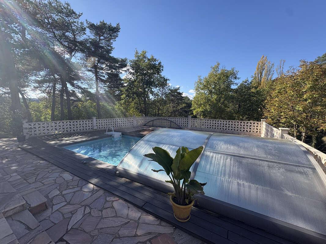 Maison à MARNHAGUES-ET-LATOUR